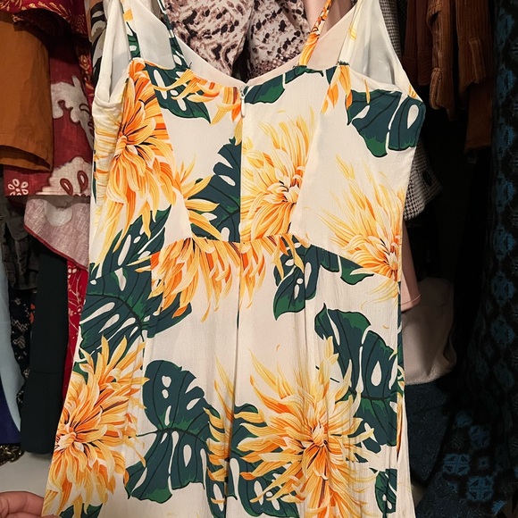Zara Floral Jumpsuit - Picture 3 of 3